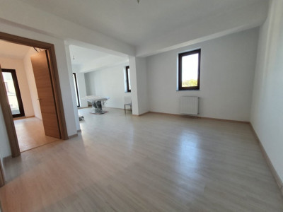 Apartament 4 camere deosebit in zona Sisesti