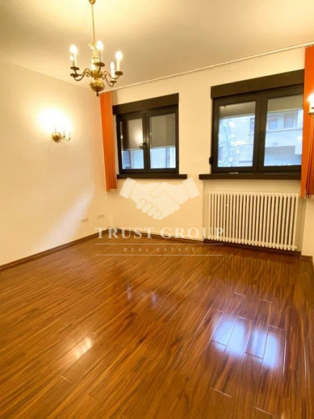 Apartament 4 camere Dacia