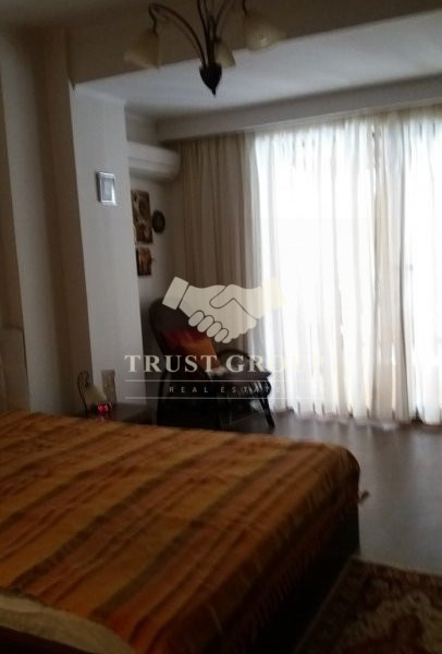 Apartament 3 Camere+Curte 40 mp zona 1 Mai