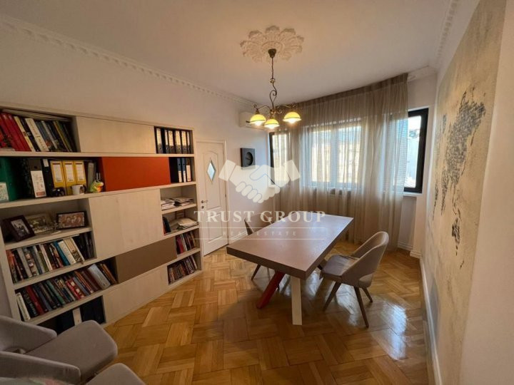 Apartament 5 camere in Calea Victoriei