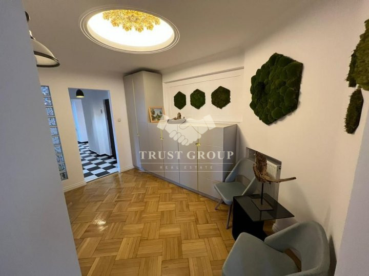 Apartament 5 camere in Calea Victoriei