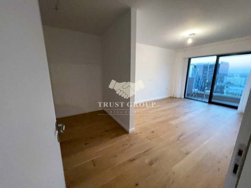 Penthouse 4 camere in Aviatiei