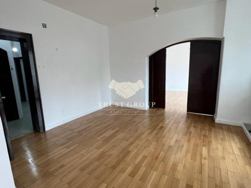 Apartament 3 camere in Eminescu