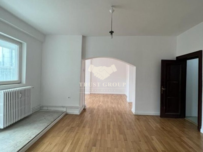 Apartament 3 camere in Eminescu