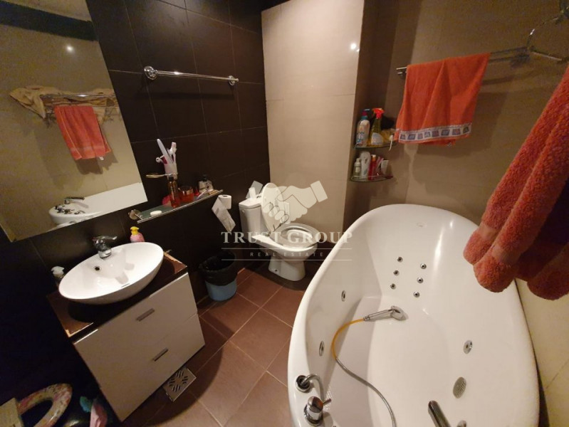 Apartament 4 camere + 3 locuri de parcare Herastrau