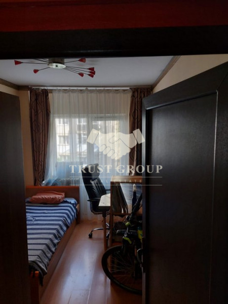 Apartament 3 camere zona Lacul Tei