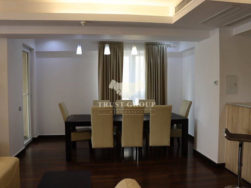 Apartament 4 Camere Herastrau