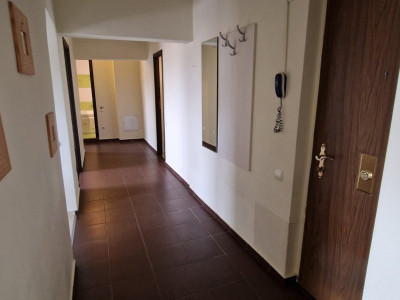 Apartament 3 camere Turda vedere pe spate