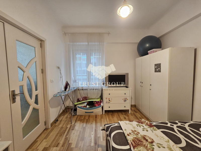 Apartament 3 camere Victoriei | renovat | boxa la subsol | parcare in curte