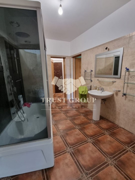 Apartament 4 camere + camera pod / Ultracentral /