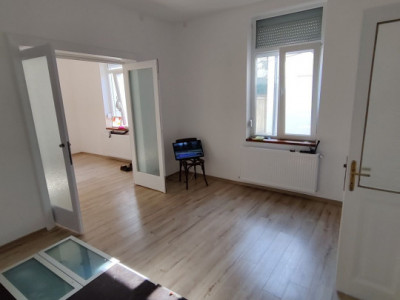 Apartament 3 camere| Renovat | Nemobilat | Cismigiu