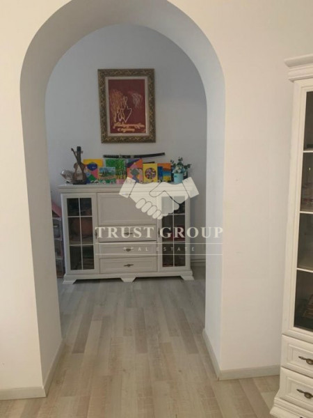 Apartament 4 camere in vila/Victoriei