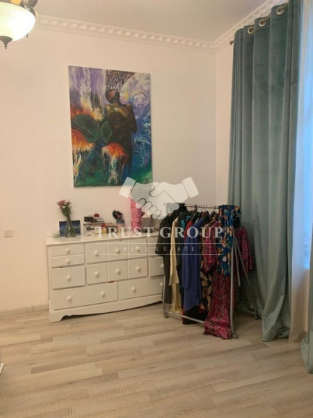 Apartament 4 camere in vila/Victoriei