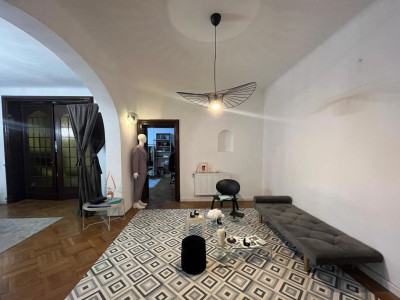 Apartament 3 camere Piata Romana / Dacia 