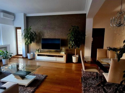 Apartament in vila | 4 Camere | Victoriei 