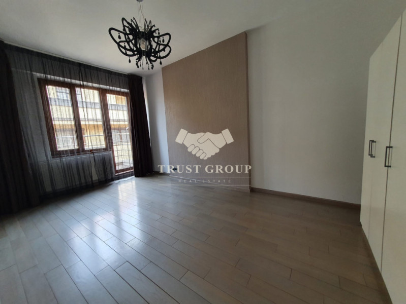  Penthouse 3 camere Herastrau