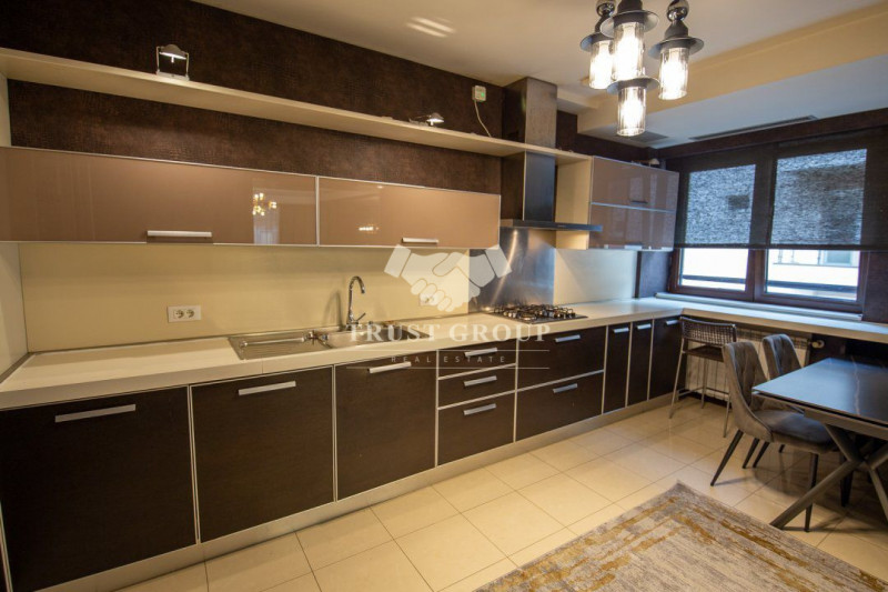 Apartament 4 camere lux - Herastrau