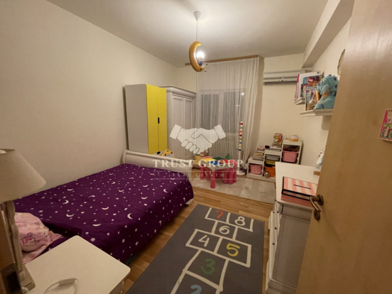 Apartament 4 camere Televiziune