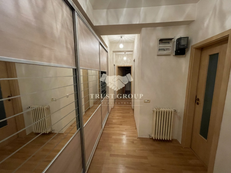 Apartament 4 camere Televiziune