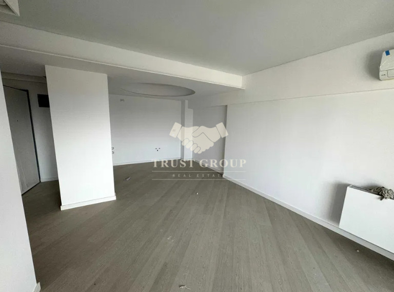 Apartament 3 camere Cortina North 