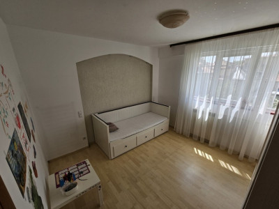 Apartament 3 camere Dorobanti | vedere mixta | doua bai | balcon 10mp 
