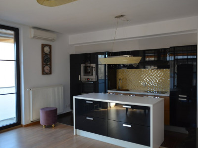 Apartament 3 camere Aleea Privighetorilor 