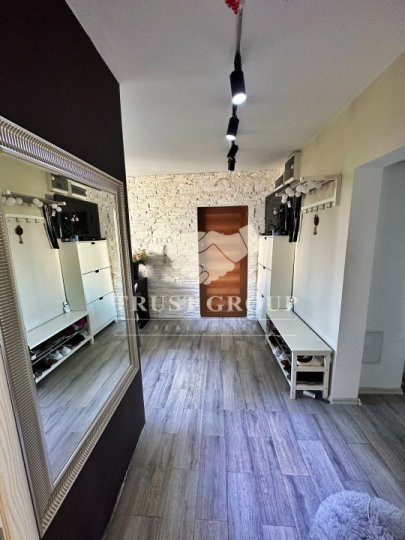 Apartament 3 camere lux - Victoriei