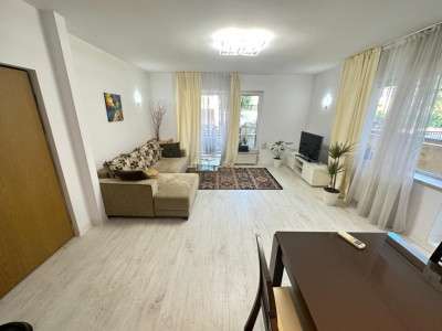 Apartament 3 camere+terasa-Primaverii