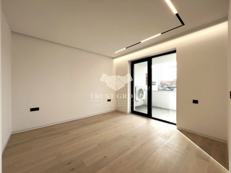 Penthouse 4 camere Lux - Aviatorilor | Loc de parcare