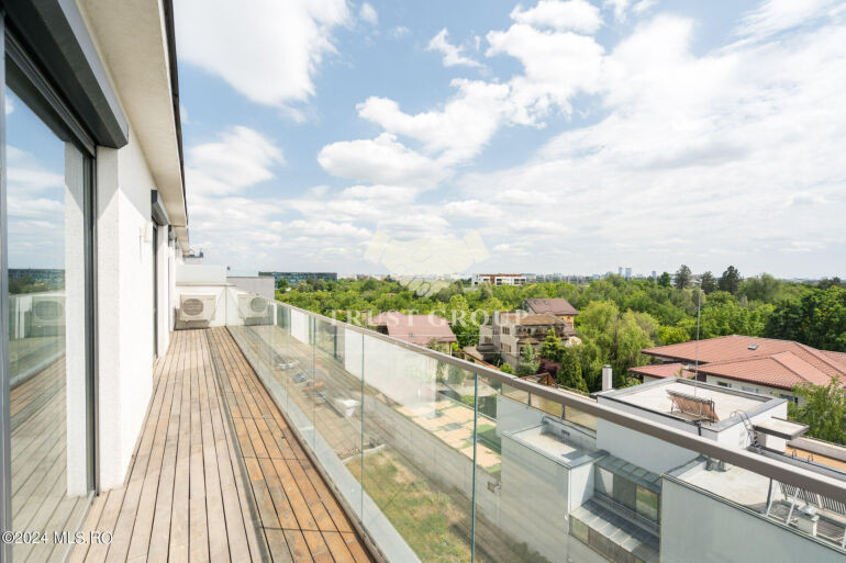 Penthouse 5 camere Jandarmerie | 3 locuri de parcare