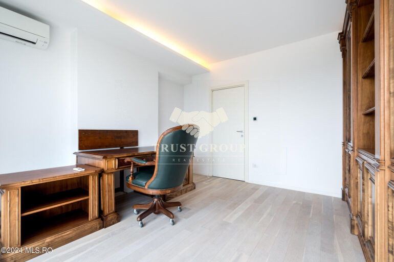 Penthouse 5 camere Jandarmerie | 3 locuri de parcare