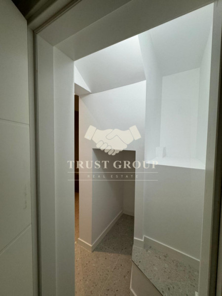 Apartament in vila 6 camere | Beller | Loc de parcare + Boxa