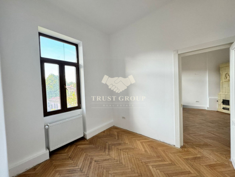 Apartament 4 camere in vila | P-ta Sfantu Stefan | Garaj+boxa