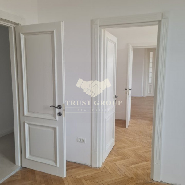 Apartament 4 camere in vila | P-ta Sfantu Stefan | Garaj+boxa