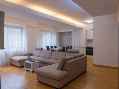 Apartament 3 camere + terasa Herastrau