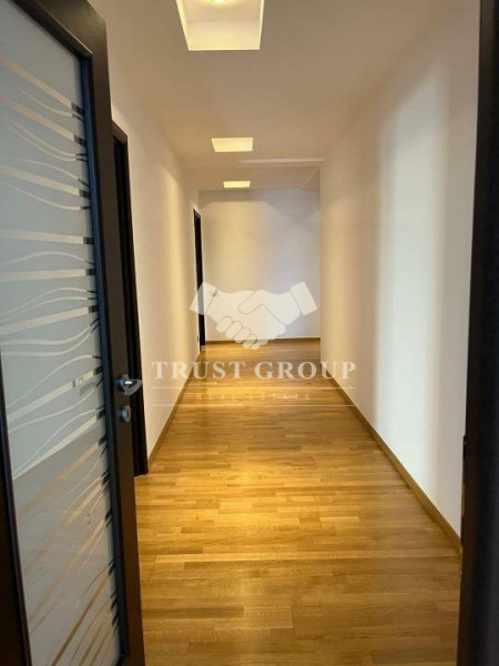 Apartament 4 camere | Moşilor | Loc de parcare+boxa