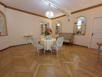 Apartament 4 camere in vila | Victoriei | Garaj