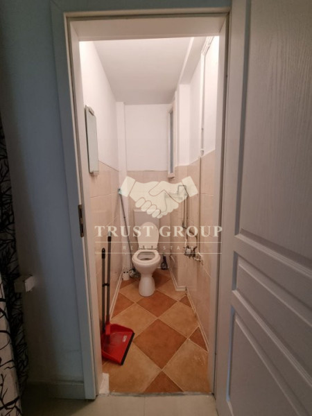 Apartament 3 camere Ultracentral | centrala | parcare in curte| boxa| fara RISC