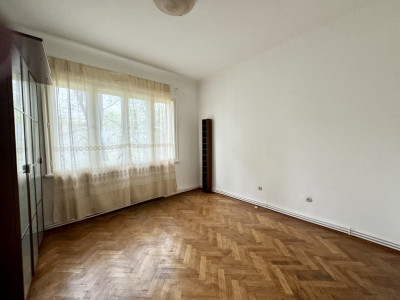 Apartament 4 camere Armeneasca | boxa la subsol