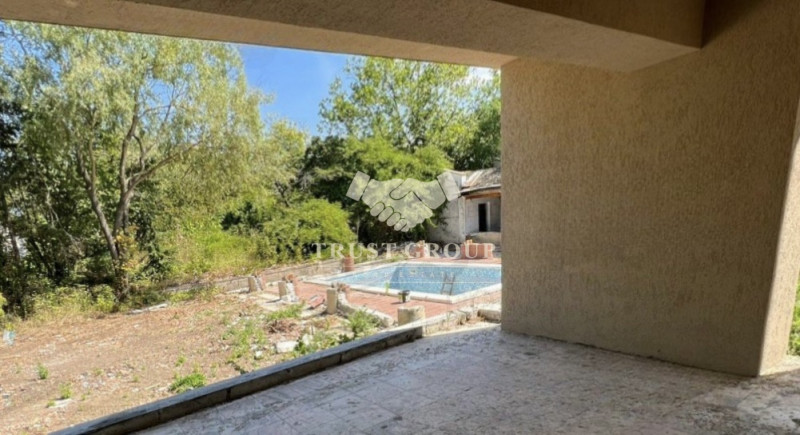 Casa impresionanta Ghermanesti | piscina interioara si exterioara