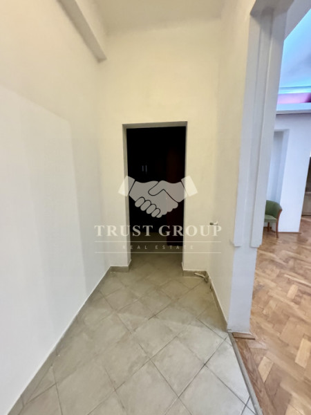 Apartament 4 camere Armeneasca | boxa la subsol