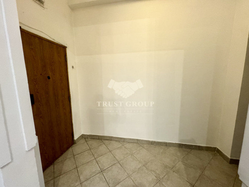 Apartament 4 camere Armeneasca | boxa la subsol