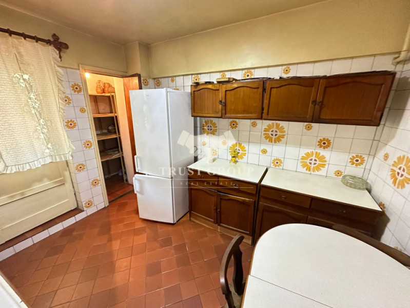 Apartament 4 camere Titulescu-Banu Manta