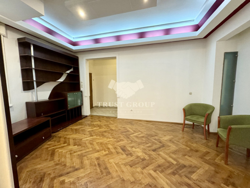 Apartament 4 camere Armeneasca | boxa la subsol