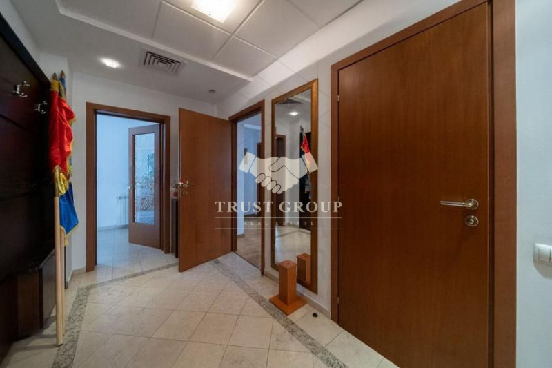 Apartament 3 camere - Primaverii 