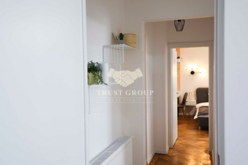 Apartament 5 camere Universitate | renovat | centrala proprie | ideal investitie