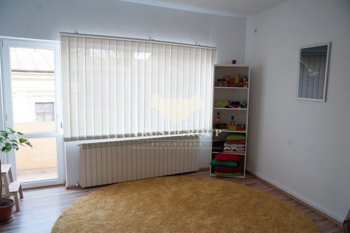 Apartament 4 camere Armeneasca