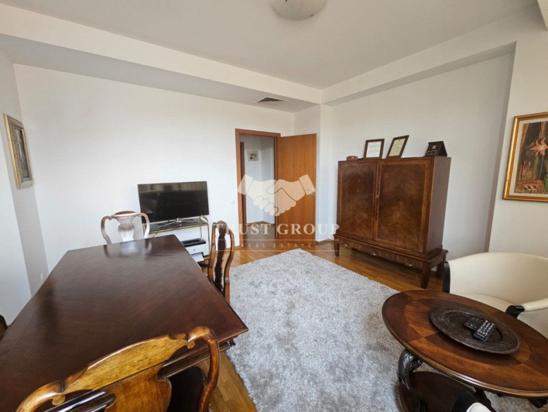 Apartament 3 camere - Primaverii 