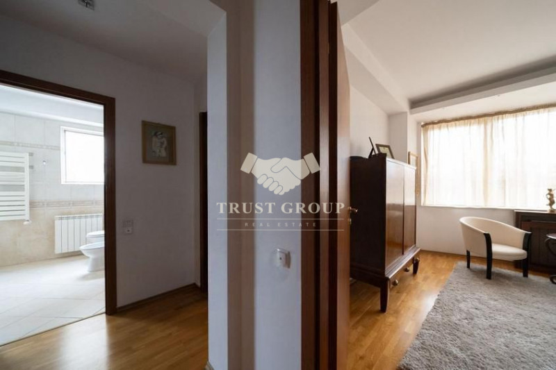 Apartament 3 camere - Primaverii 