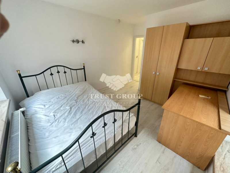 Apartament 3 camere+terasa-Primaverii